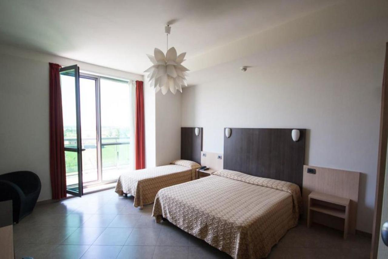 Lux 3*