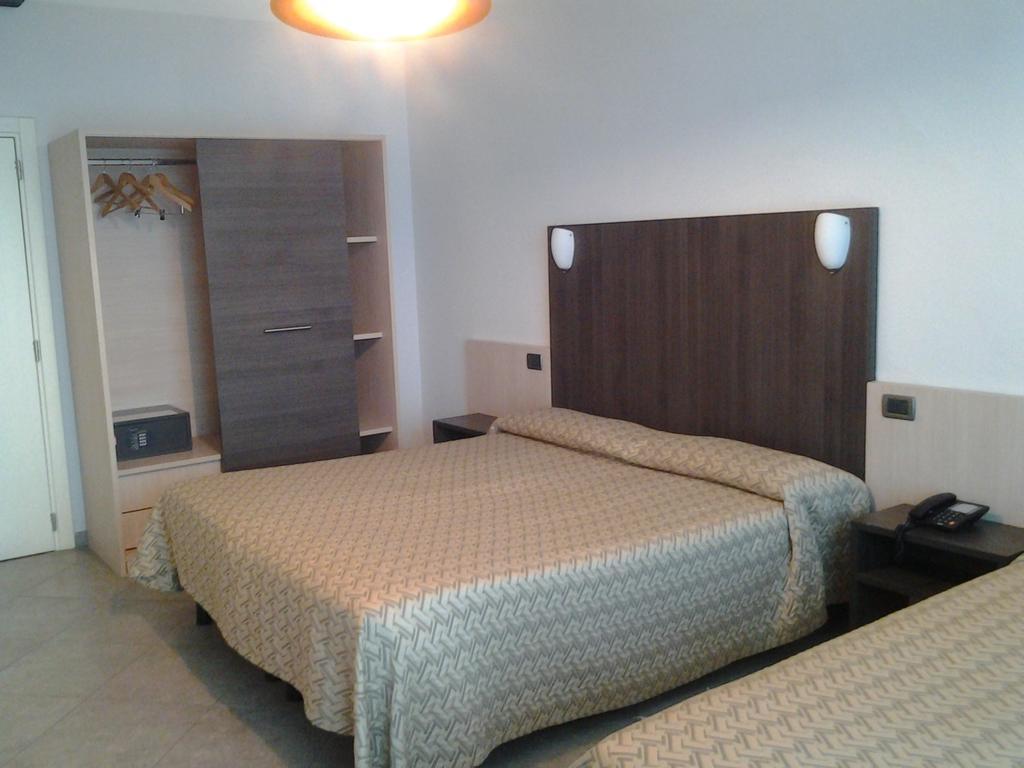 Hotel Lux 3*