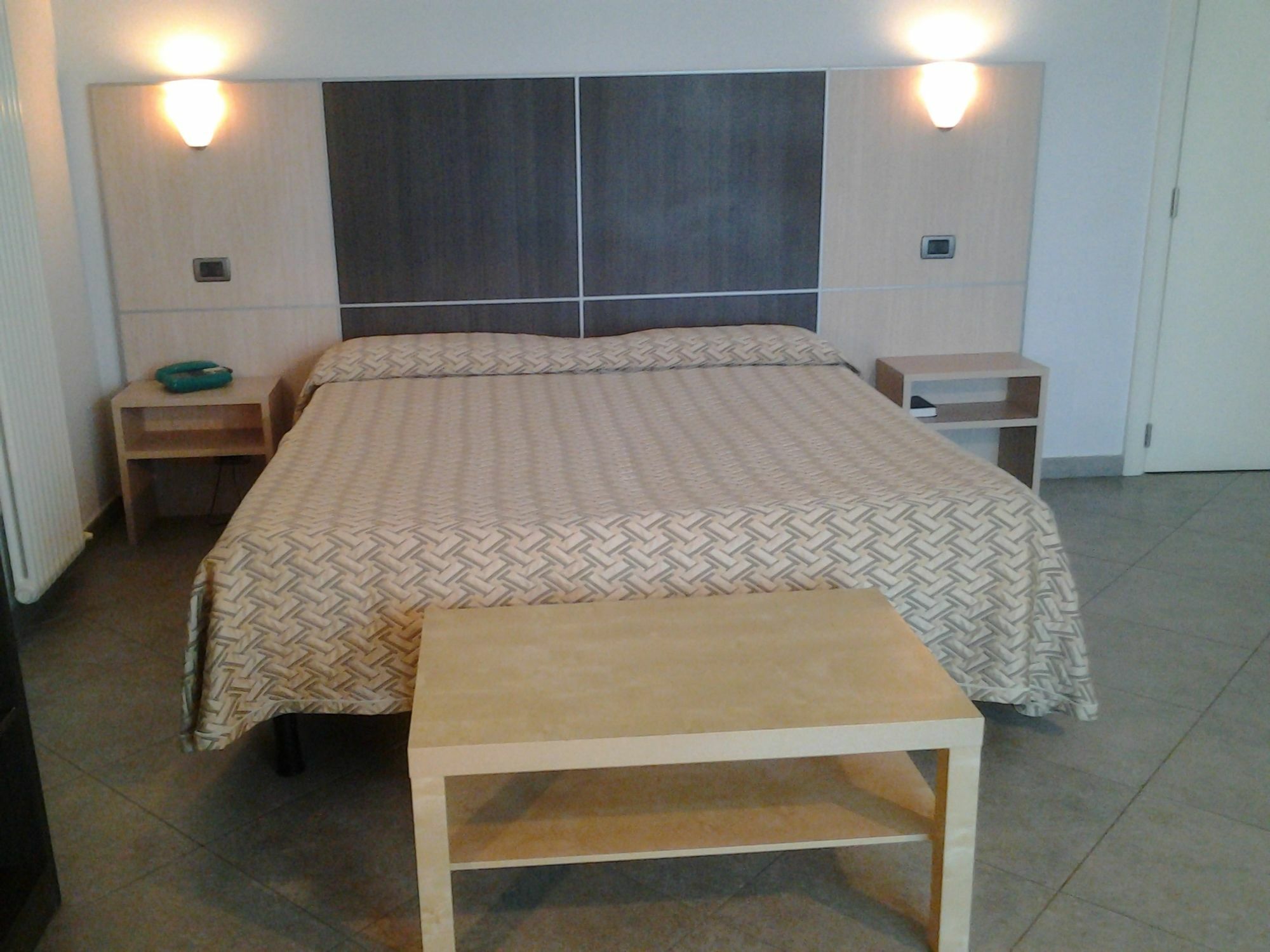 Hotel Lux 3*